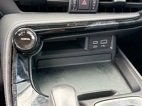 Used 2023 Lexus NX 250 FWD w/ Towing Package (2000 Lbs) image 15