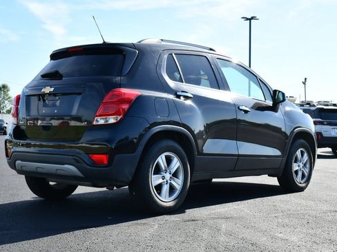 Used 2019 Chevrolet Trax LT w/ LT Convenience Package FWD image 7