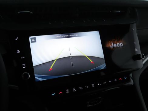 New 2026 Jeep Grand Cherokee Limited w/ Limited Altitude Package image 11