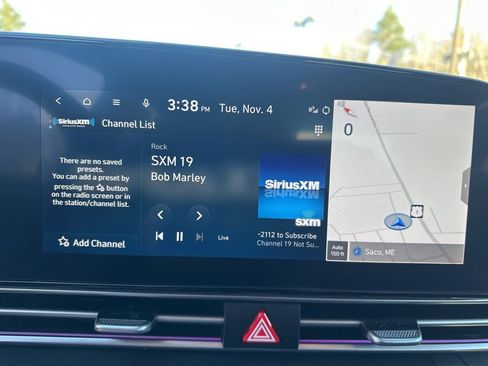 Used 2023 Hyundai Elantra Limited image 24