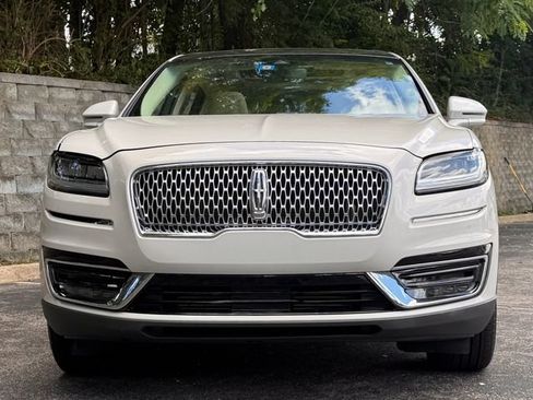 Used 2019 Lincoln Nautilus Reserve w/ Class II Trailer Tow Package FWD image 12