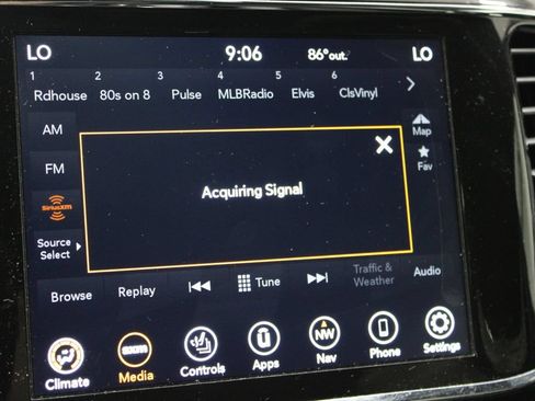 Used 2022 Jeep Grand Cherokee Laredo X RWD image 43
