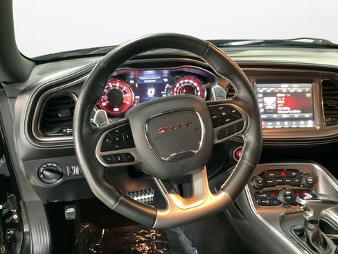 Used 2022 Dodge Challenger SRT Hellcat RWD image 14