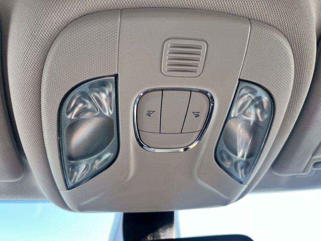 Used 2018 Jeep Compass Sport AWD/4WD image 17