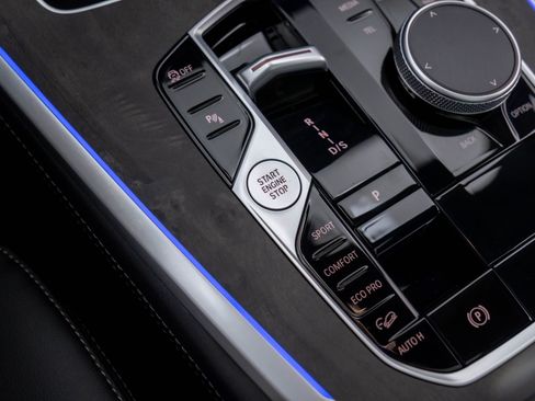 Certified 2025 BMW X5 M60i w/ Climate Comfort Package image 23