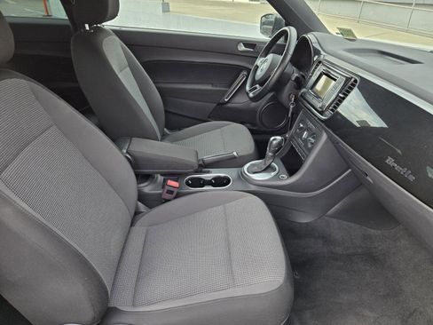 Used 2018 Volkswagen Beetle 2.0T S image 26
