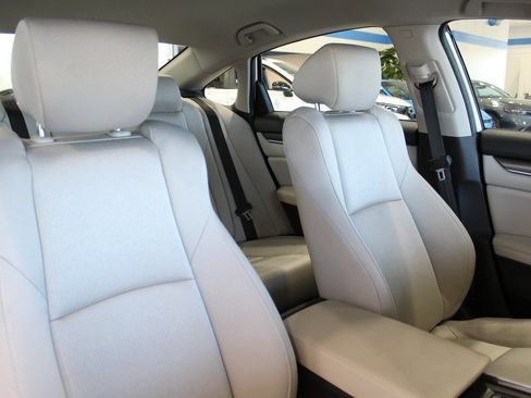 Used 2021 Honda Accord LX image 24