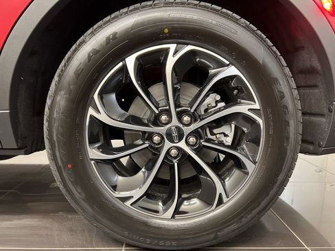 New 2026 Lincoln Nautilus Premier w/ Equipment Group 102A image 7