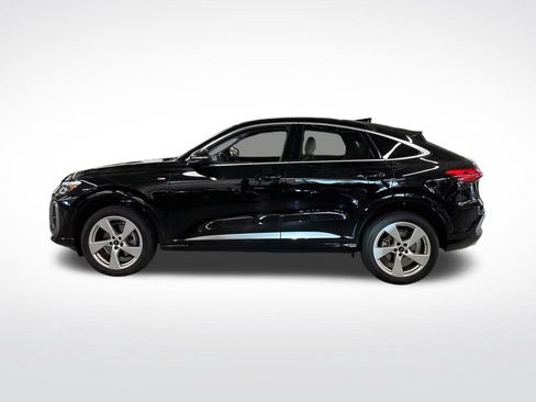 Used 2025 Audi Q5 Premium Plus w/ Premium Plus AWD/4WD image 2