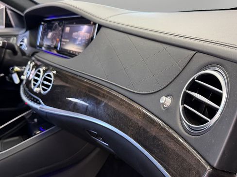 Used 2015 Mercedes-Benz S 63 AMG 4MATIC Sedan image 18