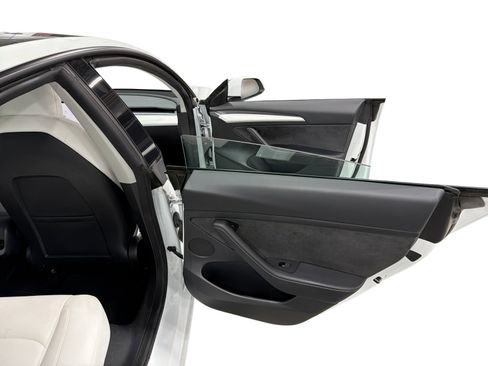 Certified 2023 Tesla Model 3 Standard Range RWD image 12