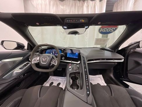 Used 2024 Chevrolet Corvette Stingray Preferred Conv RWD image 23