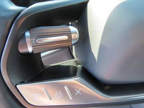 Used 2025 Lucid Air Pure RWD image 17