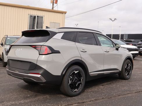 New 2026 Kia Sportage EX image 7