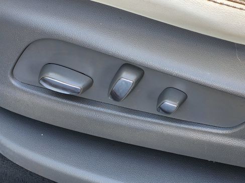 Used 2017 Cadillac XT5 Premium Luxury w/ LPO, Wheel Lock Package image 25