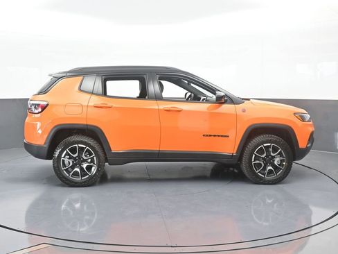 New 2026 Jeep Compass Trailhawk image 7