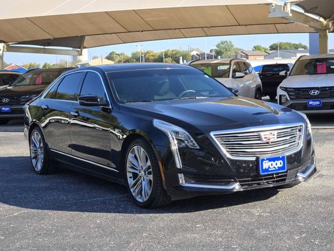 Used 2018 Cadillac CT6 Platinum image 3
