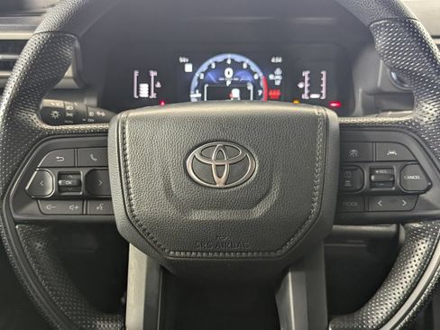 Used 2025 Toyota Tacoma SR5 RWD image 18