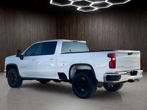 Used 2024 Chevrolet Silverado 2500 LT w/ Convenience Package AWD/4WD image 6