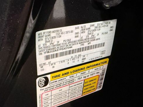 Used 2023 Ford Expedition Limited image 55