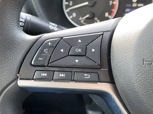 Certified 2022 Nissan Sentra S image 11