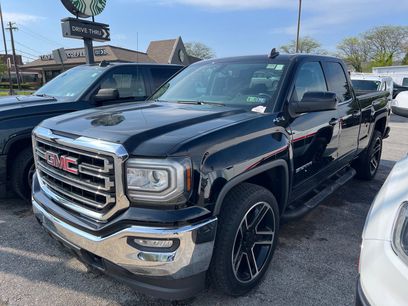 Used 2019 GMC Sierra 1500 SLE w/ Black Pack