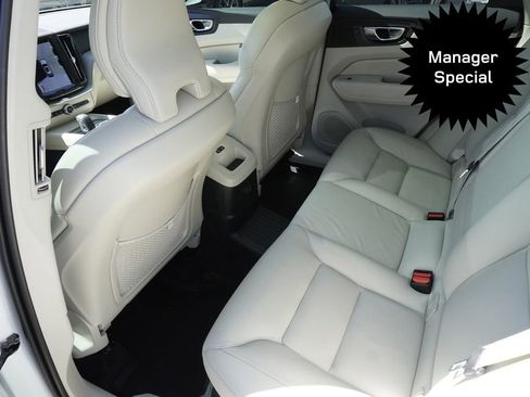 Used 2023 Volvo XC60 T8 Plus w/ Climate Package AWD/4WD image 29
