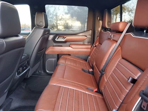 Used 2025 GMC Sierra 1500 Denali Ultimate image 11