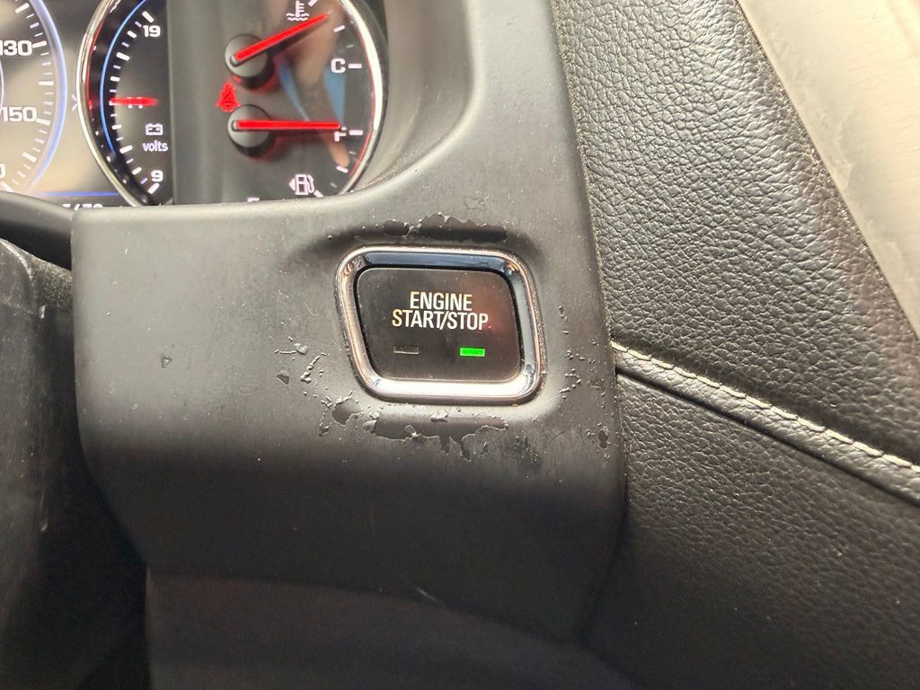 Used 2021 GMC Acadia Denali w/ Denali Technology Package FWD image 20