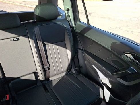 Certified 2023 Volkswagen Tiguan SE image 20