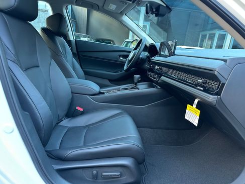 New 2025 Honda Accord EX-L image 10