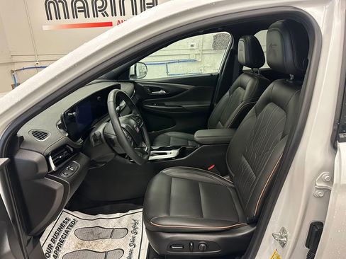 Used 2024 Buick Envista Avenir image 21