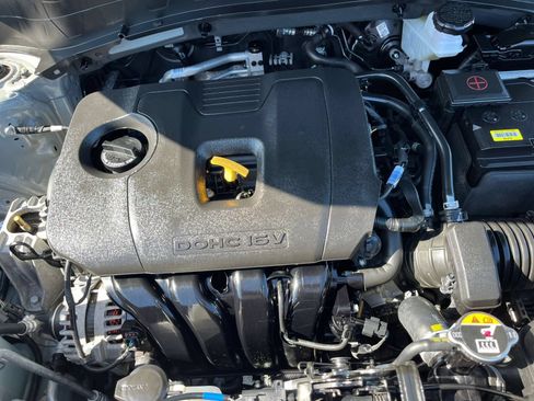 Used 2025 Kia Seltos S FWD image 33