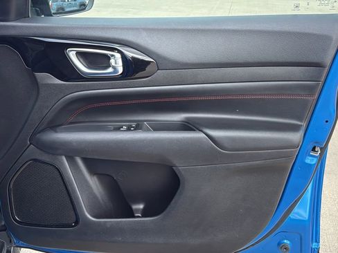 Used 2024 Jeep Compass Trailhawk image 29