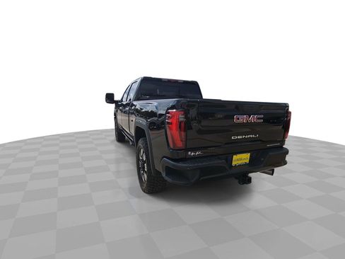 Used 2024 GMC Sierra 2500 Denali w/ Denali Reserve Package AWD/4WD image 7