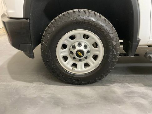 Used 2022 Chevrolet Silverado 2500 W/T w/ WT Convenience Package image 6