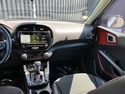 Used 2021 Kia Soul Turbo FWD image 16