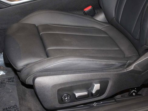 Used 2021 BMW 430i Coupe w/ M Sport Package image 15