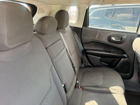 Used 2018 Jeep Compass Sport FWD image 29