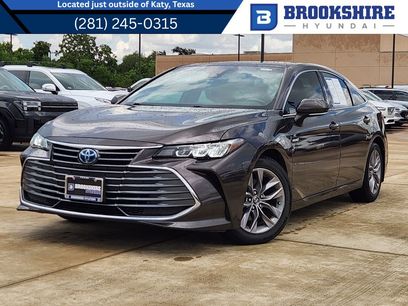 Used 2020 Toyota Avalon XLE w/ Moonroof Package