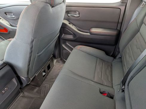 Used 2025 Nissan Frontier Pro-X RWD image 32