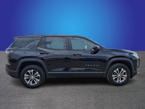 Used 2025 Chevrolet Equinox LT FWD image 4