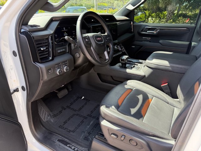 Used 2025 GMC Sierra 1500 AT4 w/ AT4 Premium Package AWD/4WD image 19