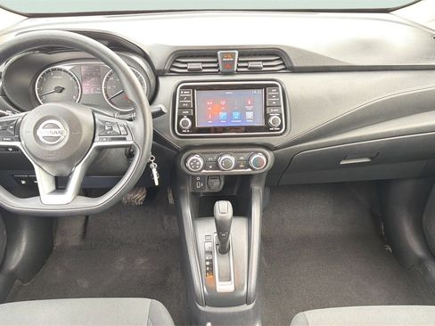 Used 2022 Nissan Versa S image 11