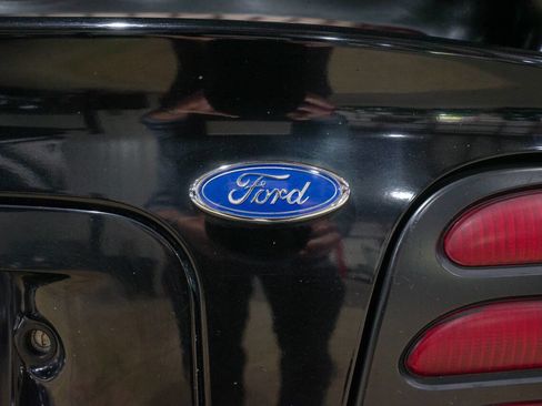 Used 1994 Ford Mustang GT image 23