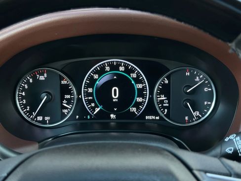 Used 2019 Buick Enclave Avenir w/ Avenir Technology Package image 32