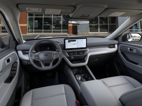 New 2026 Ford Explorer Active w/ Active Comfort Package AWD/4WD image 9