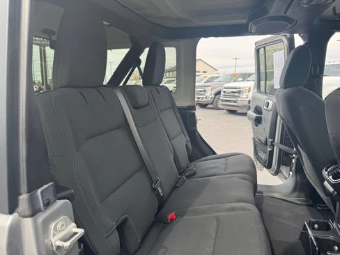 Used 2020 Jeep Wrangler Unlimited Sport S AWD/4WD image 32