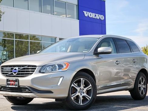 Used 2015 Volvo XC60 T6 Platinum AWD/4WD image 2