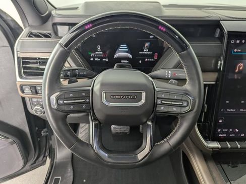 Used 2025 GMC Yukon Denali Ultimate w/ LPO, Floor Liner Package image 14